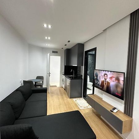Cozystayapartments By Flow Tiranë Ngoại thất bức ảnh
