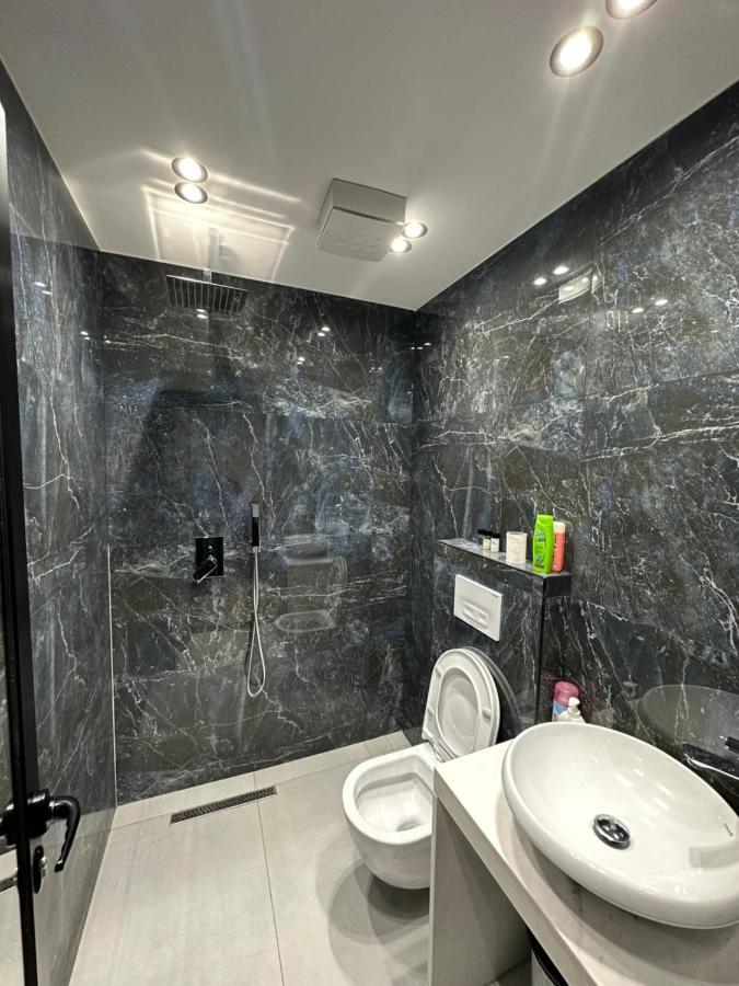 Cozystayapartments By Flow Tiranë Ngoại thất bức ảnh