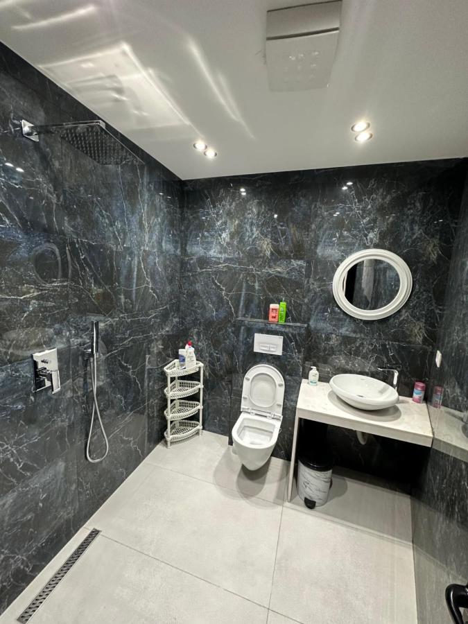 Cozystayapartments By Flow Tiranë Ngoại thất bức ảnh