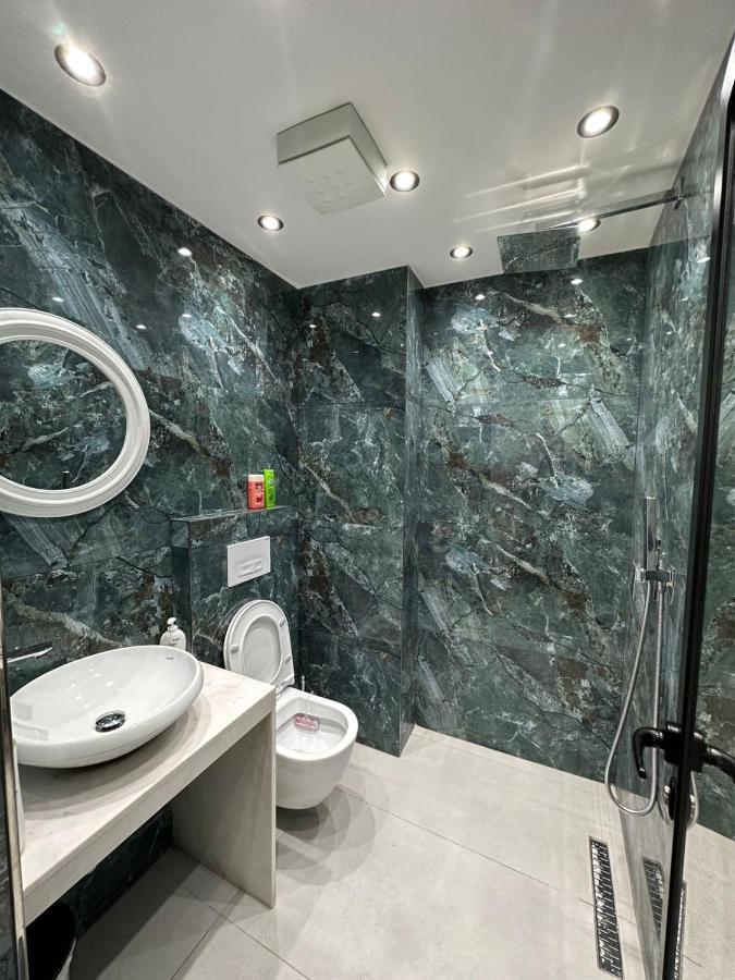 Cozystayapartments By Flow Tiranë Ngoại thất bức ảnh
