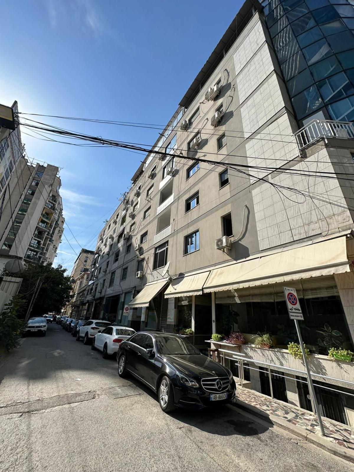 Cozystayapartments By Flow Tiranë Ngoại thất bức ảnh